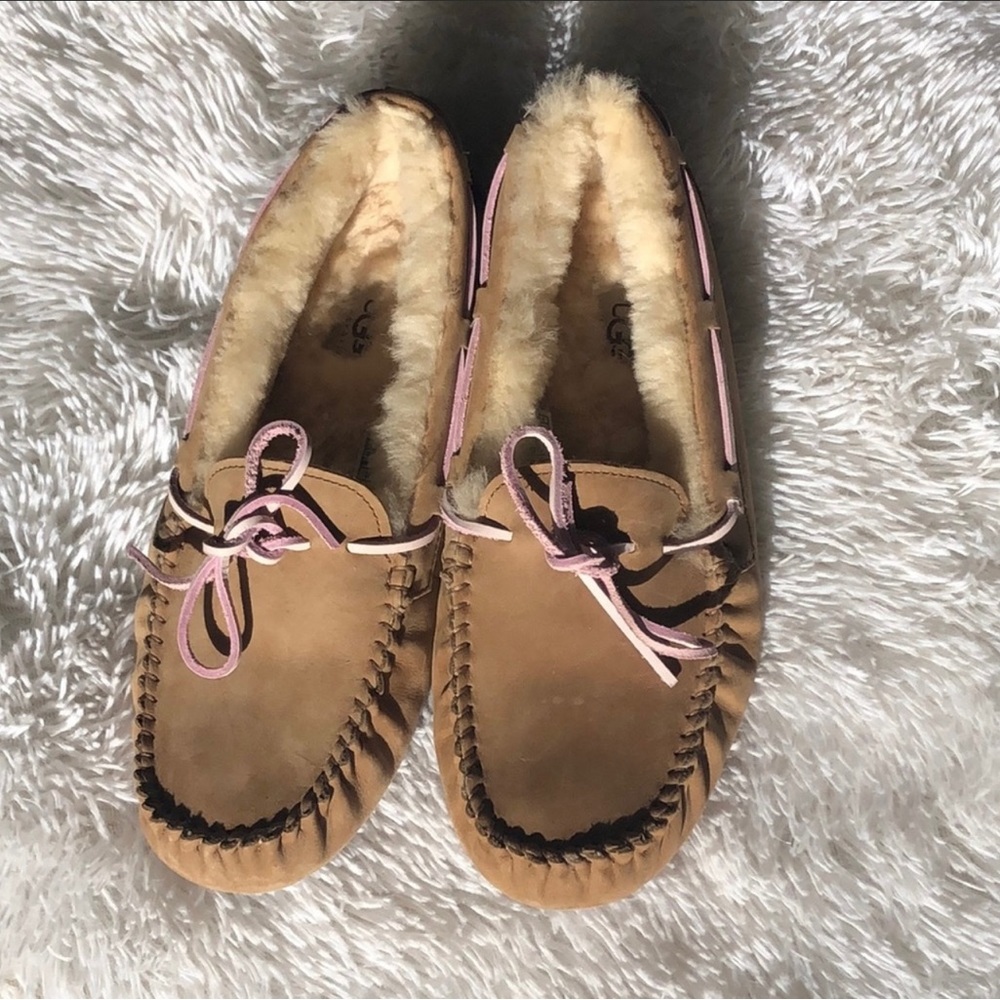 NWOT Ugg moccasins, size 10 womens.